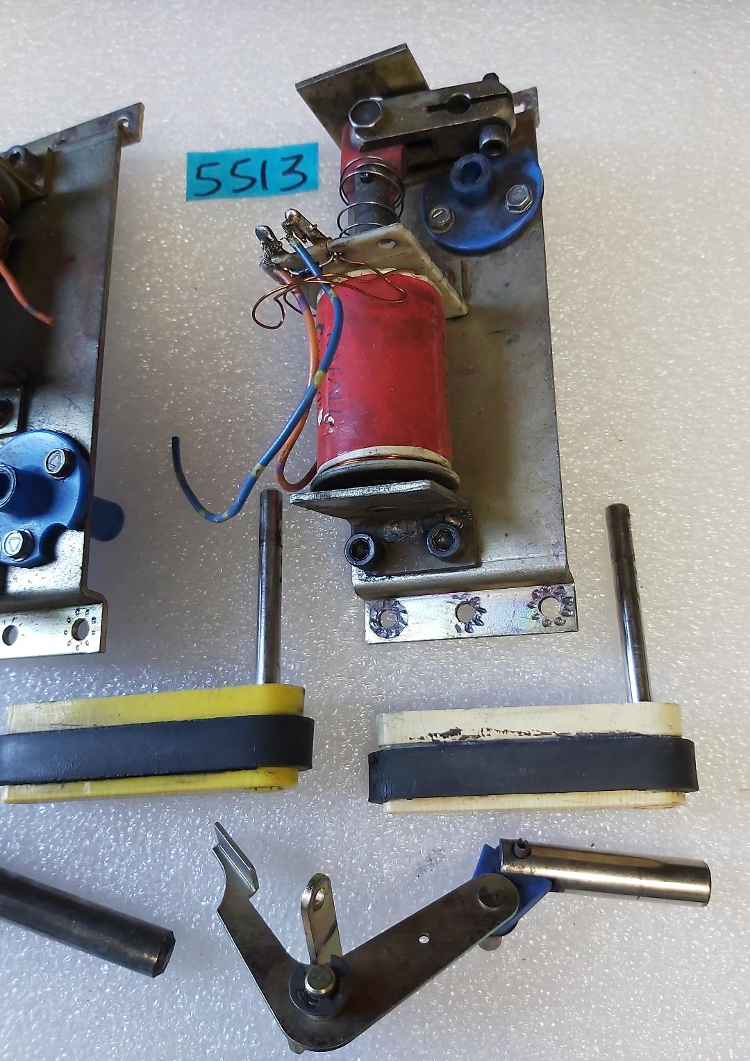 DATA EAST HOOK Pinball Machine Game FLIPPER ASSEMBLIES 5513 for sale